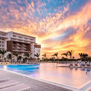 Resort Embassy By Hilton Aruba, Palm Beach